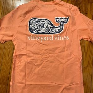Vineyard Vines t-shirt